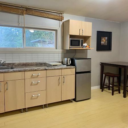 Whole Suite To Yourself At Coquitlam Centre! Port Coquitlam Bagian luar foto
